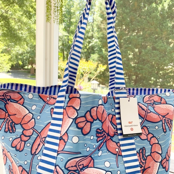 Vineyard Vines for Target Beach Tote - Picture 4 of 7